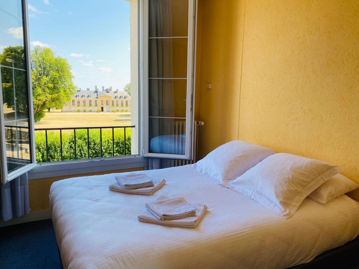Hotel De La Poste ファレーズ エクステリア 写真